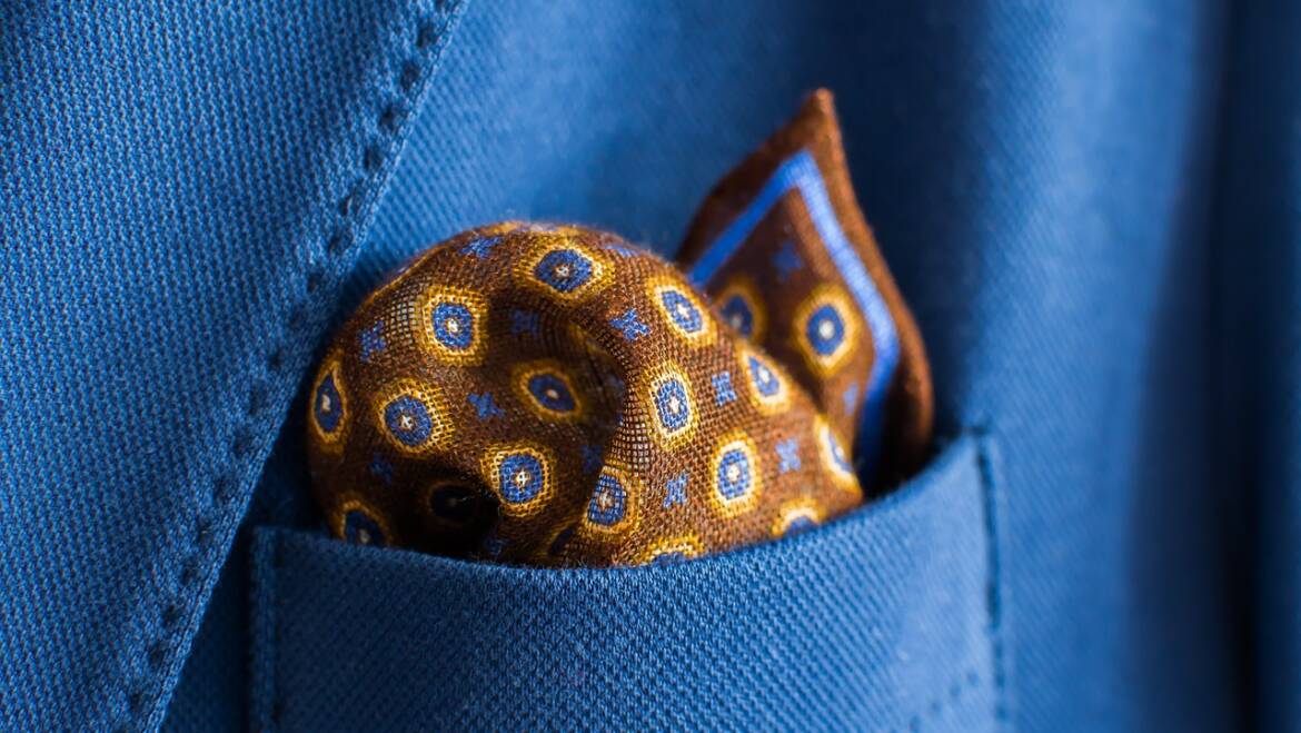 La pochette (da taschino, ovviamente)